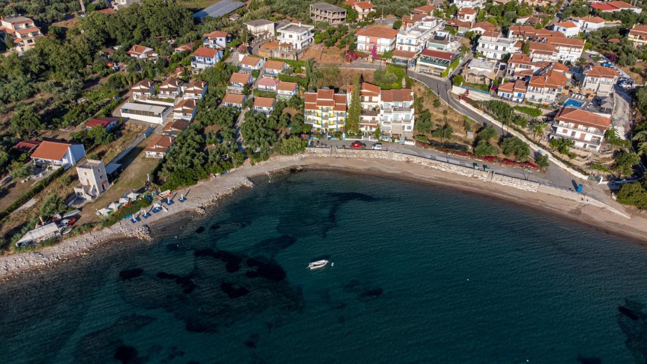Villa 5 Meters From The Beach Chrani Exterior foto