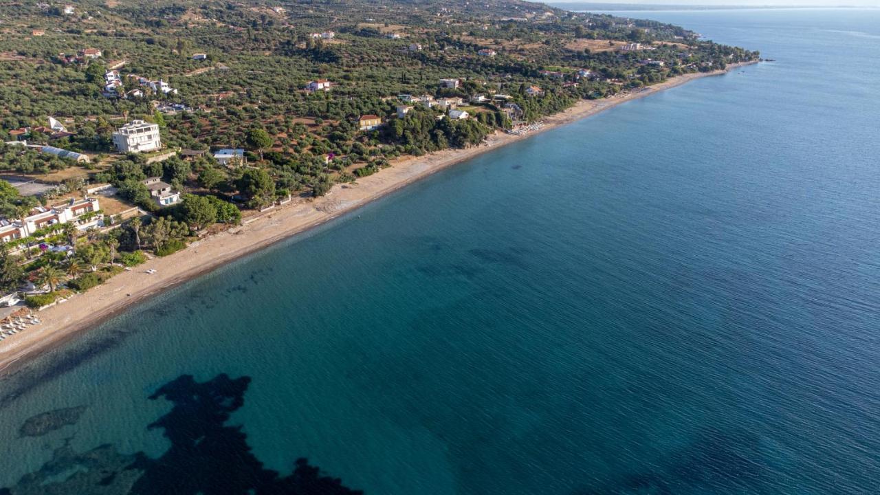 Villa 5 Meters From The Beach Chrani Exterior foto