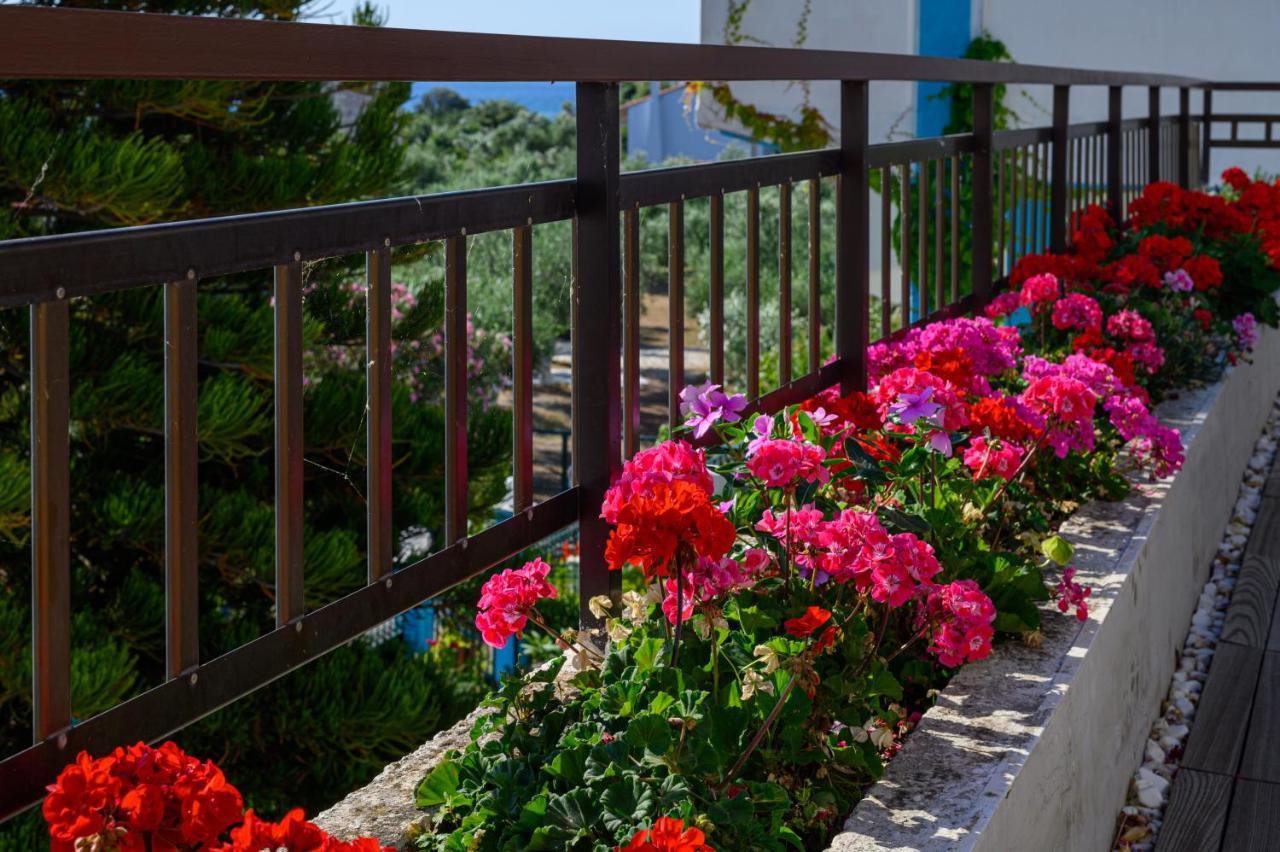 Villa 5 Meters From The Beach Chrani Exterior foto