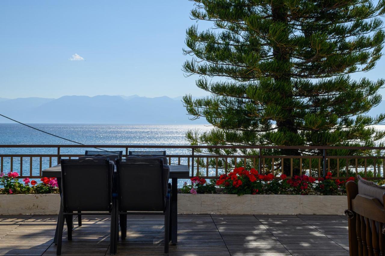 Villa 5 Meters From The Beach Chrani Exterior foto