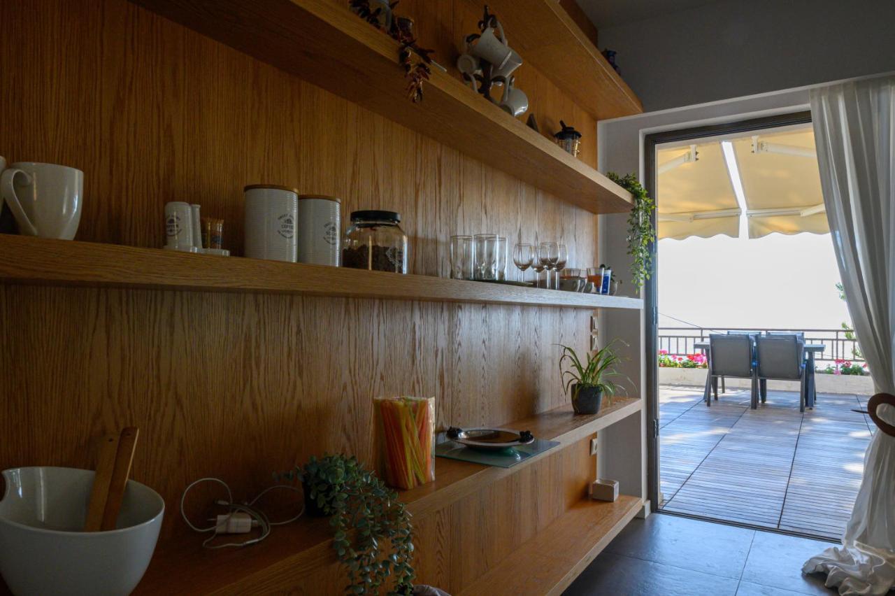 Villa 5 Meters From The Beach Chrani Exterior foto