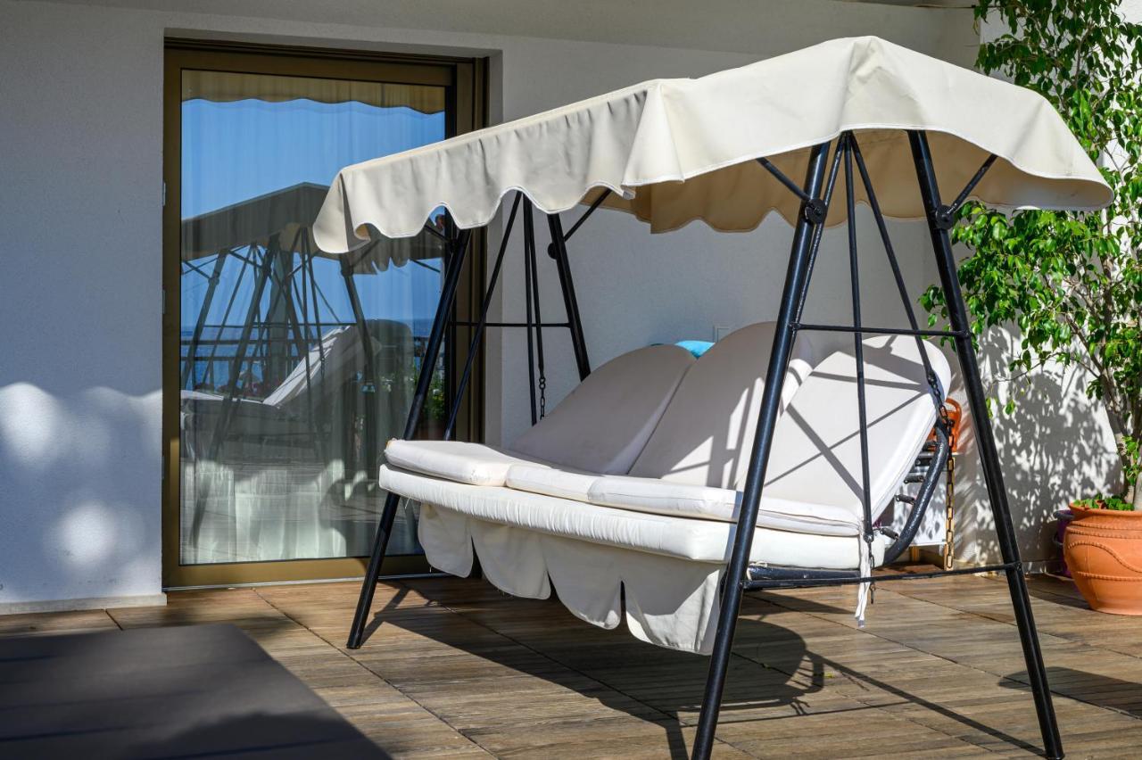Villa 5 Meters From The Beach Chrani Exterior foto