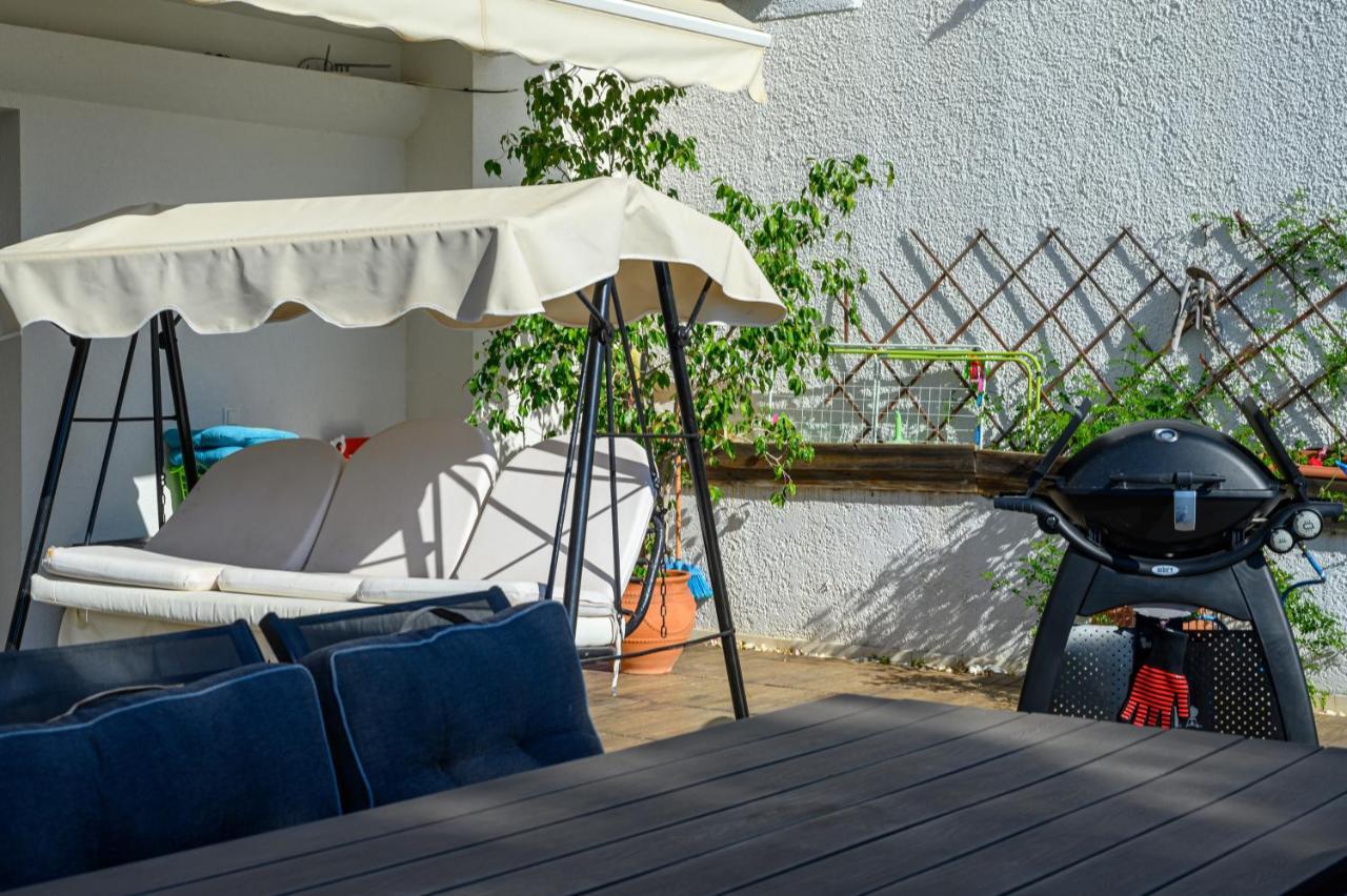 Villa 5 Meters From The Beach Chrani Exterior foto